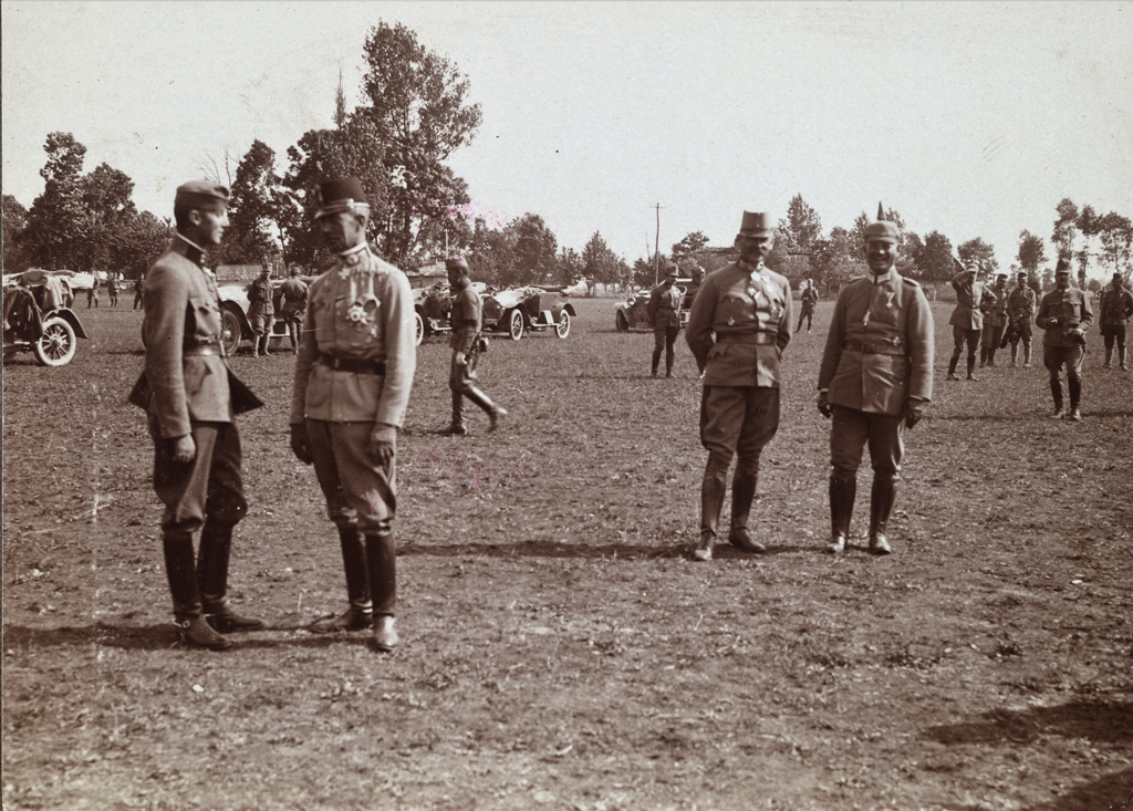 Ерцгерцог Вільгельм відвідує війська. Галичина, 1917 р. ÖNB Schalek Alice