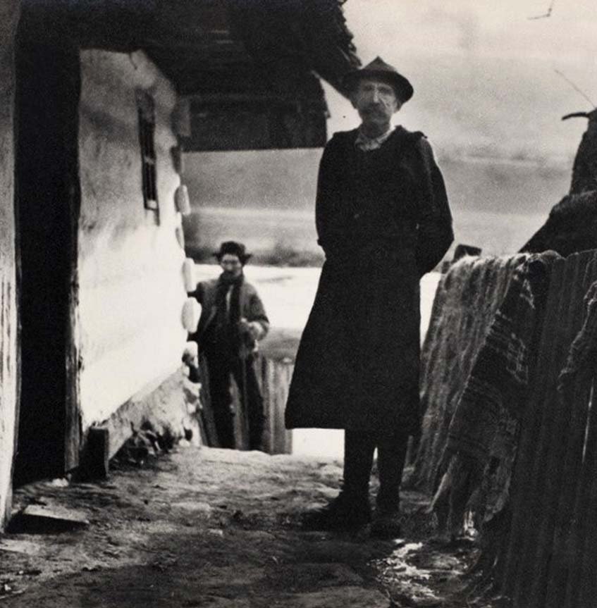 Біля кузні. Ясіня на Закарпатті, 1934 р. Else Seifert, SLUB  Deutsche Fotothek