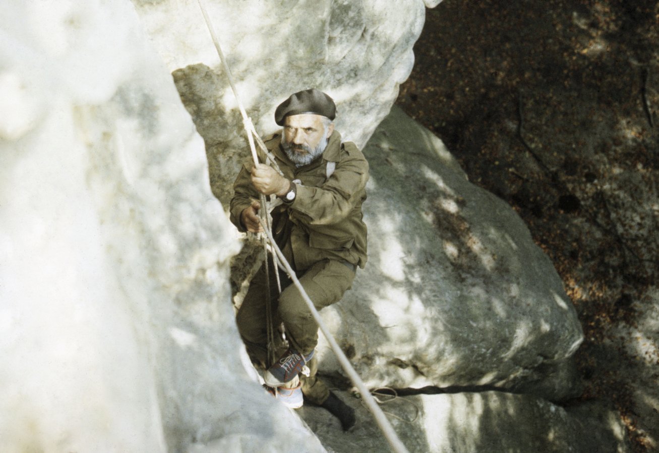 20002-001
