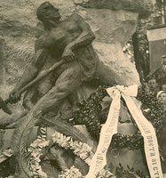 23 ор Памятник у день відкриття_0001