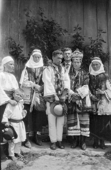 27_Mariés ukrainiens de Kuçzuriù Malej.  1932 PP0202092