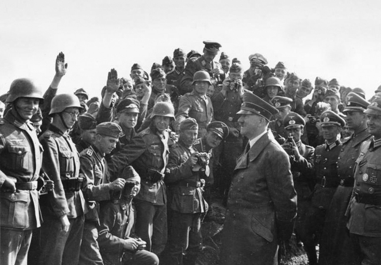 28 August 1941 Adolf Hitler inspects troops near Uman, Russia_new-new