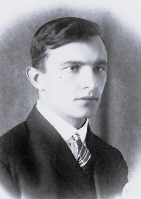 2) Підгайний Богдан