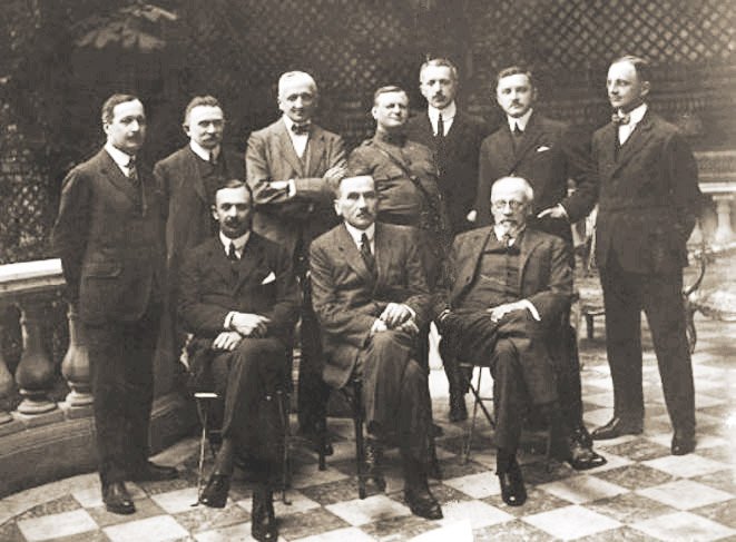 4. Komitet_Narodowy_Polski_in_Paris_1918_(Polish_National_Committee),_concerned_by_France_as_provisional_Polish_government