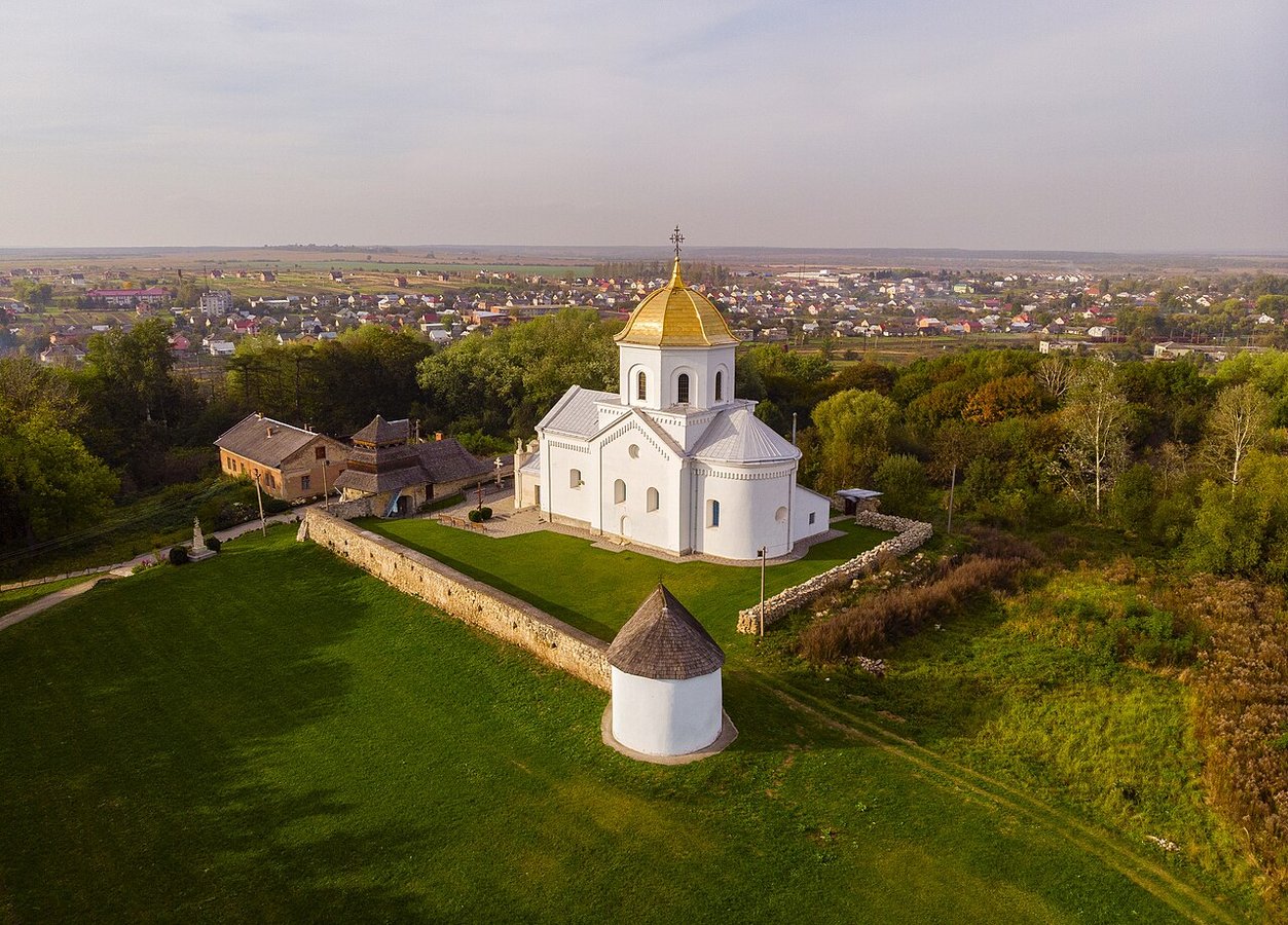 46-236-0032_Pisky_Church_RB_24