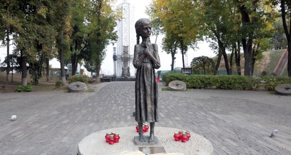 Пам'ятник журтвам Голодомору