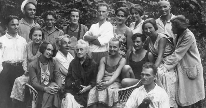 Софія Федорцева "«Березіль» на мандрівці" — Локальна історія