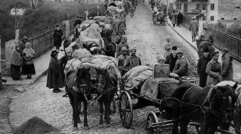 Більшовики вивозять з Києва награбоване, 1918 рік