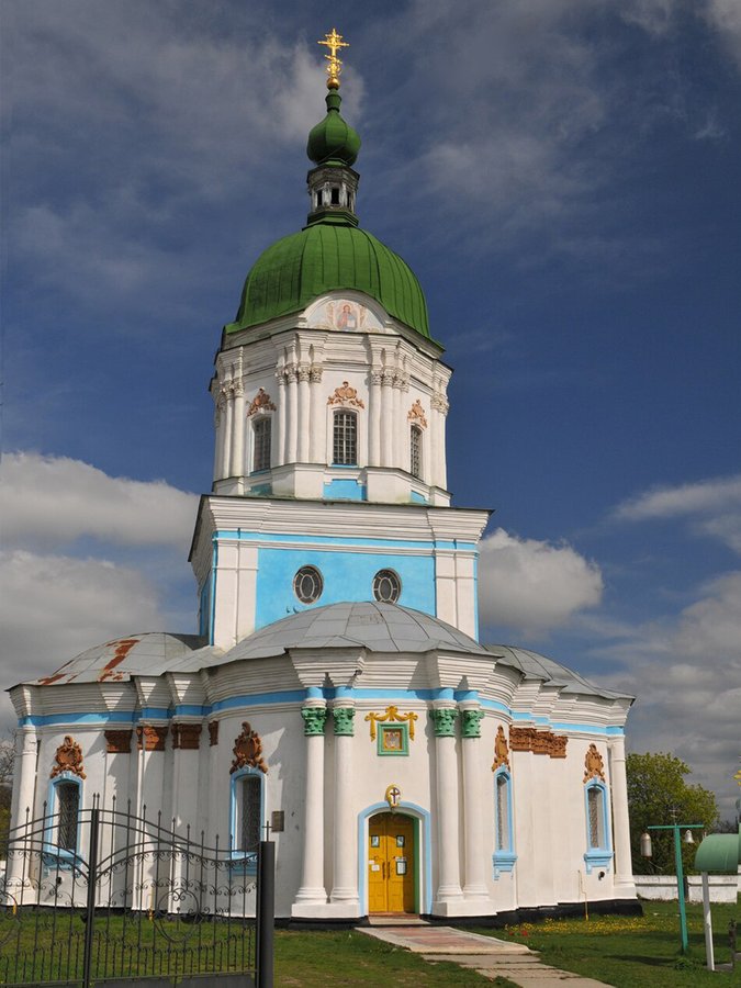 Church_of_the_Holy_Trinity,_Dykanka_02 копія