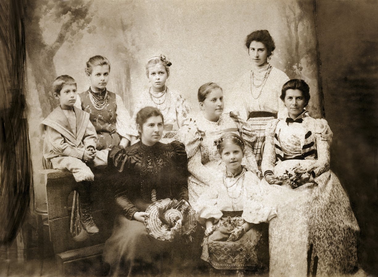 Драгоманови_та_Косачі_1890ті