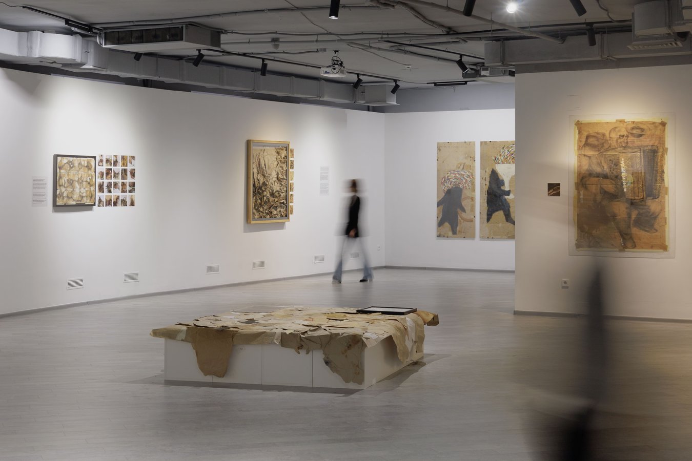 Фрагмент експозиції артпроєкту «Цивілізація» (1) (1)