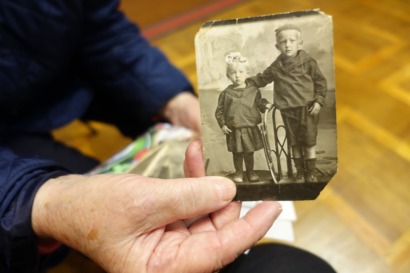 Галина Попова з братом до війни