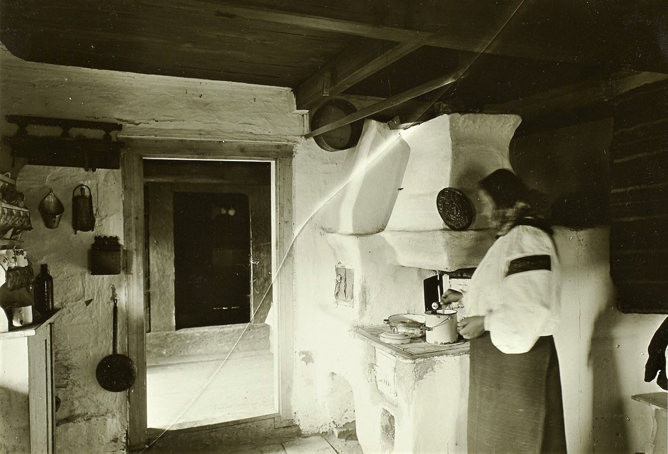 Інтер’єр гуцульської хати у Рахові, 1934 рік
