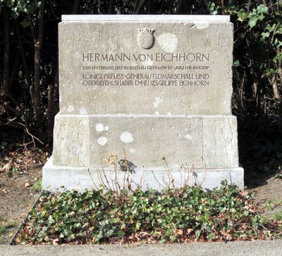 Invalidenfriedhof,_Grabmal_von_Eichhorn,_Hermann.jpg