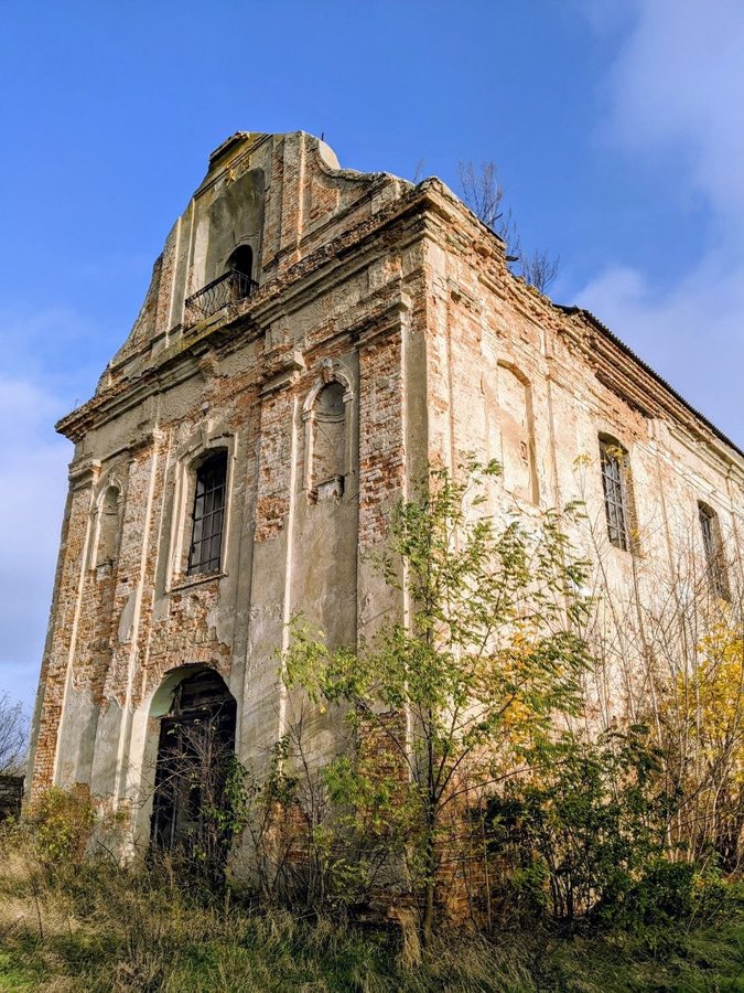 Kostel_Pykiv