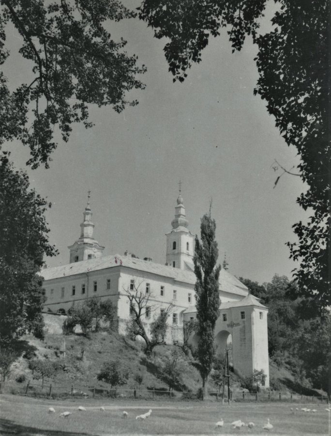 Монастир у Мукачеві (нині Миколаївський Мукачівський жіночий монастир).jpg