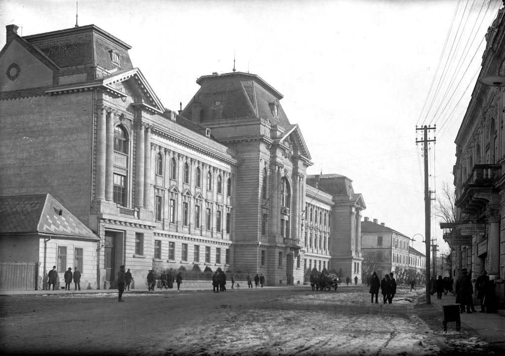 На вулиці у місті Берегове, 1921 р. Фото Флоріана Заплетала з архіву Миколи Мушинки