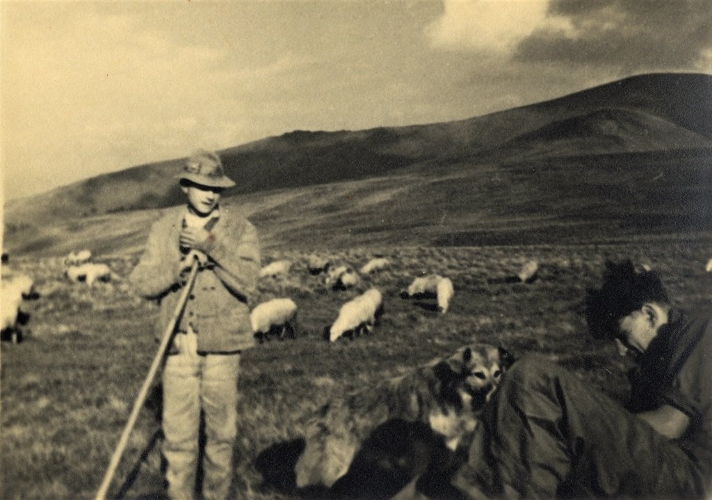 Пастух на полонині Боржава, серпень 1934 року. Фото Зденка Фейфара з особистого архіву Петра Фейфара