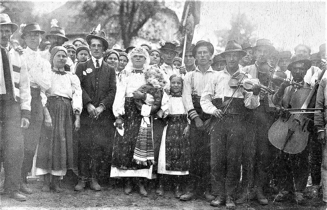 Сільське весілля. Село Довге Іршавського району. 1930-і роки. Спільнота Боржавська долина у FB