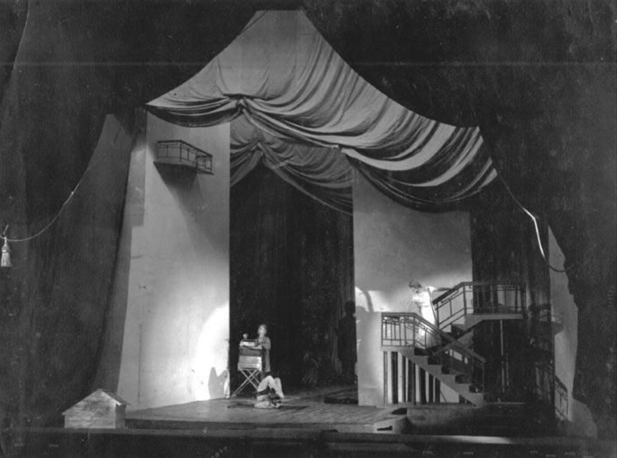 Сцена з вистави Маклена Граса, театр Березіль, 1933 рік