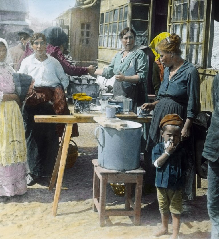 Торгівля на ринку у Мукачеві, 1919 р. MÚA, A AV ČR, fond Jiří Viktor Daneš