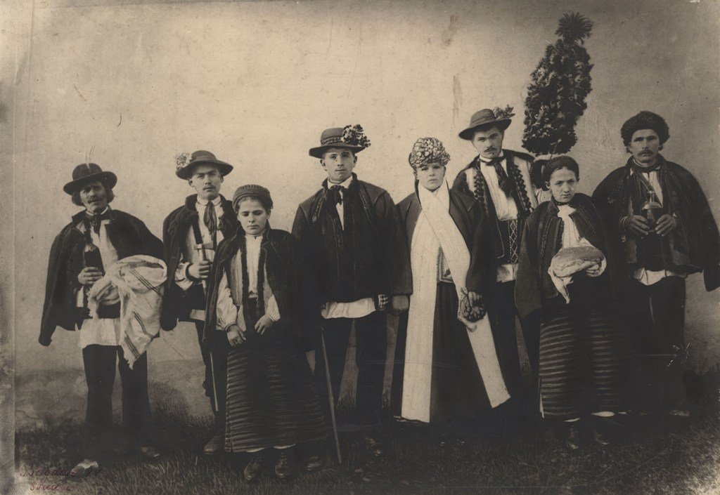 Весілля у селі Богдан на Рахівщині, 1920-ті рр. H4-PR-BC-5  Sbírka Národního muzea. Praha, Česká republika