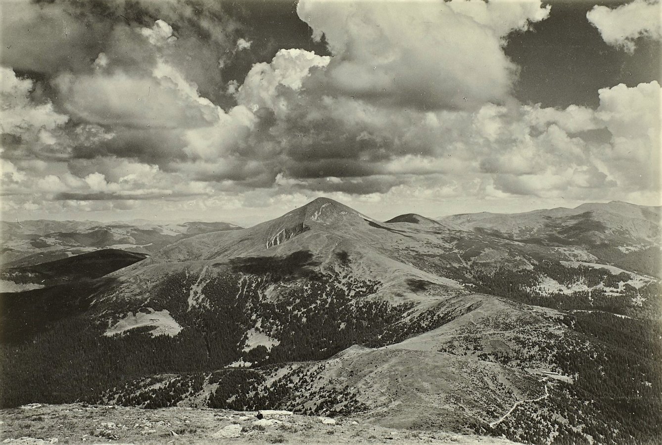 Вид на гору Говерла з гори Петрос, Рахівщина, 1934 рік