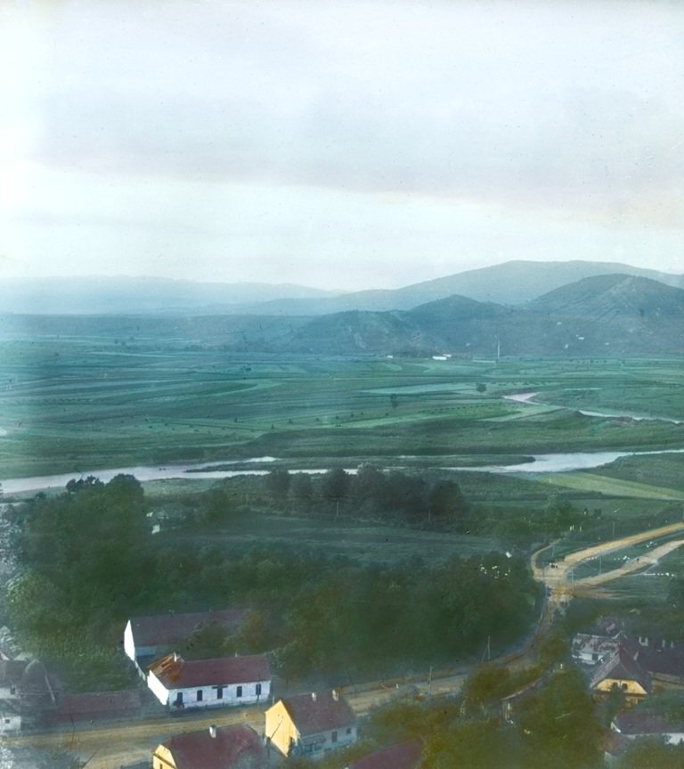 Вид на гору Ловачка та ріку Латорицю зі стін мукачівського замку, 1919 р. MÚA, A AV ČR, fond Jiří Viktor Daneš