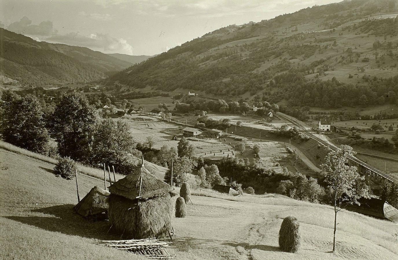 Вид на село Кваси. Рахівщина, 1934 рік. Walter Möbius, df_m_0003354 SLUB Deutsche Fotothek