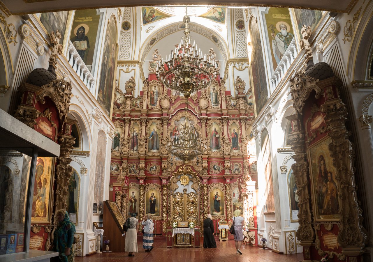 Відтворений іконостас