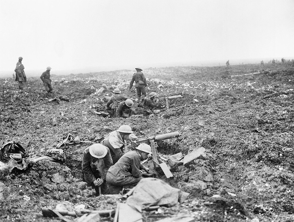 Vimy_Ridge_-_Canadian_machine_gun_crews
