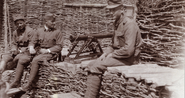 Військові австро-угорської армії в окопах. Галичина, 1917 р. ÖNB Schalek Alice