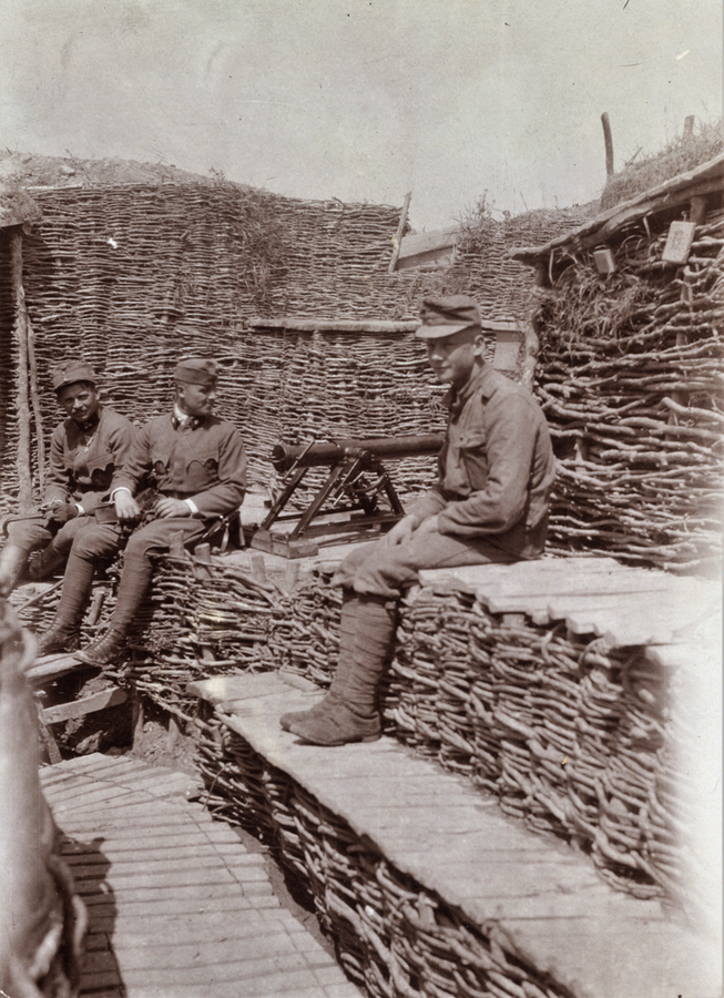 Військові австро-угорської армії в окопах. Галичина, 1917 р. ÖNB Schalek Alice