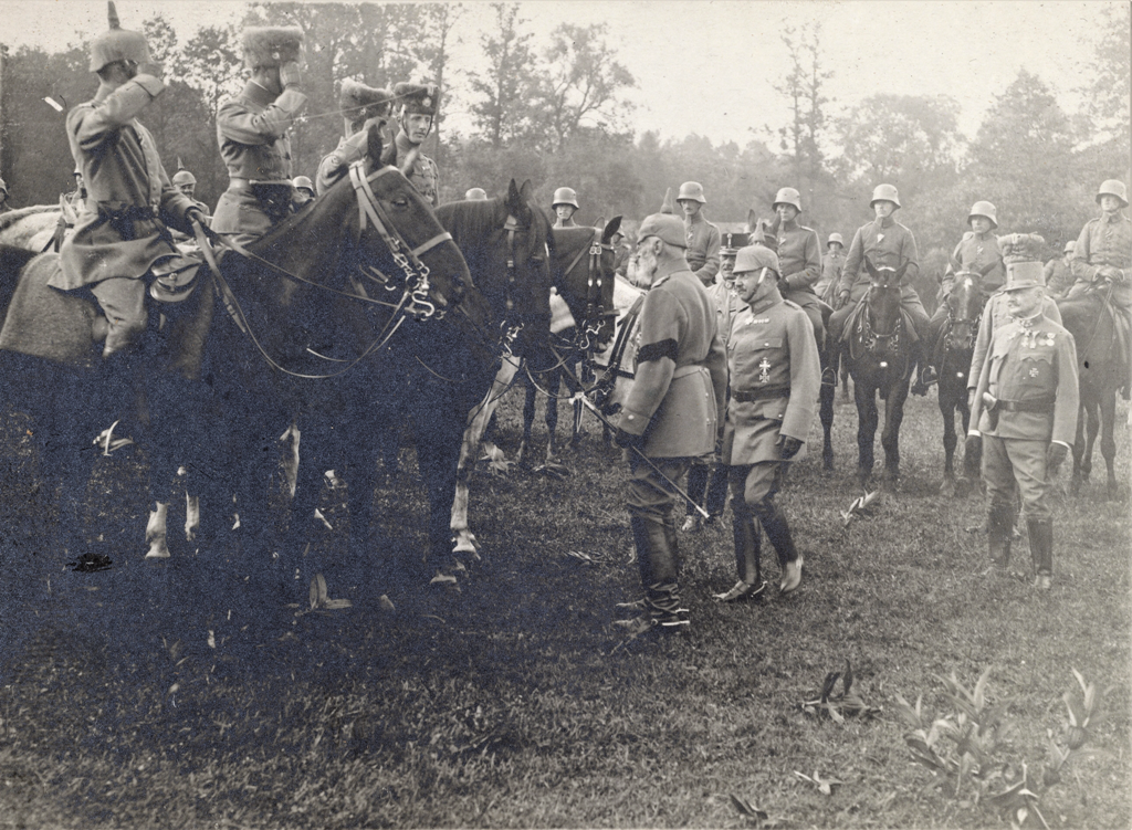 Візит верховного головнокомандувача східного фронту принца Леопольда Баварського в Хорів, 26 червня. Галичина, 1917 р. ÖNB Schalek Alice