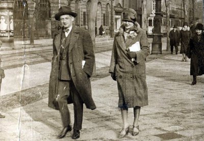 Йозеф Рот в Парижі в 1925 році.jpg