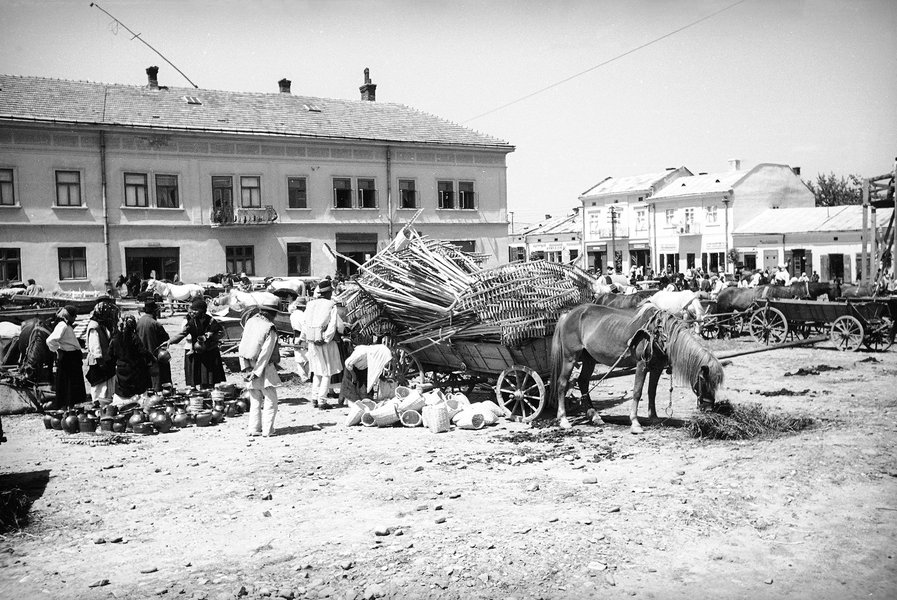Ярмарок у містечку Снятин Станіславівського в-ва, 1930-ті рр.